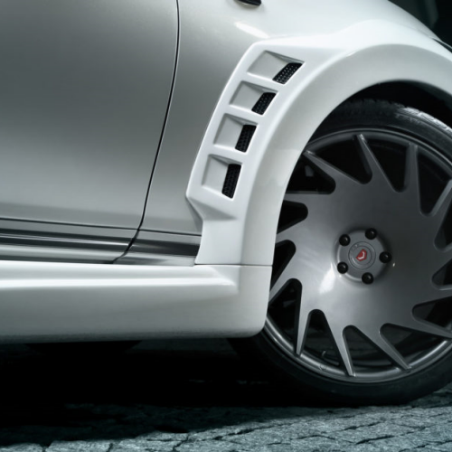 Ravoony Plus Satin Ceramic White to Gold Car Wrap Q60 Wrap