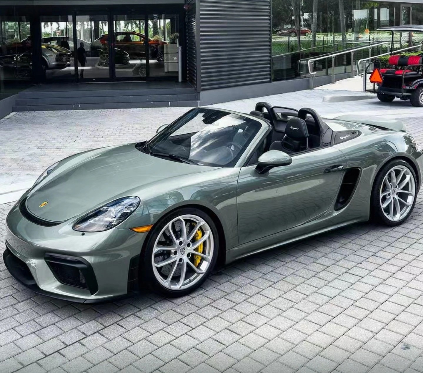 Ravoony Plus NIO Gloss Arctic Green Color Car Wrap