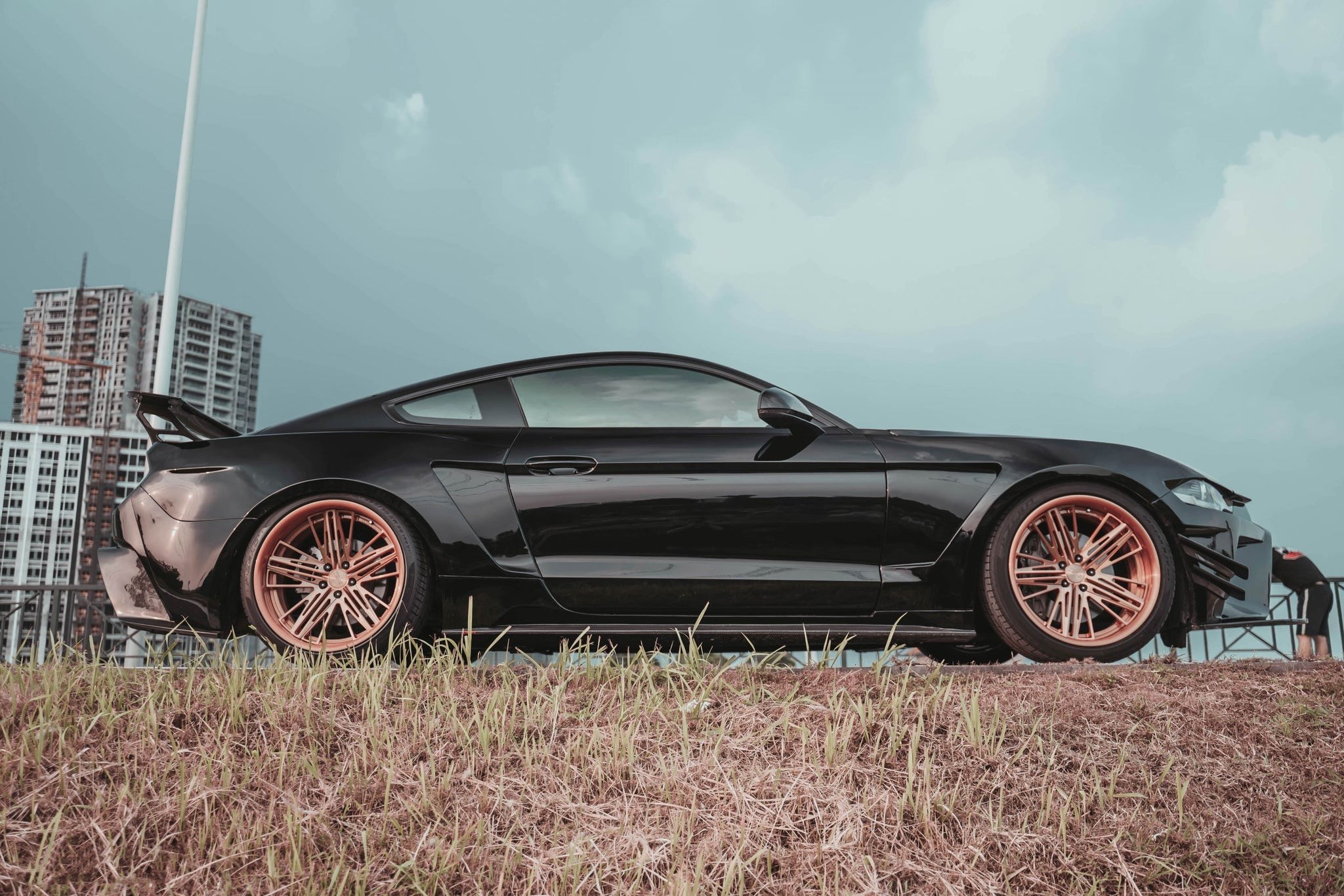 Ravoony Plus Gloss Black Car Wrap Ford Mustang S550 Wrap