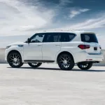 Ravoony Plus Gloss White Car Wrap QX80 Wrap