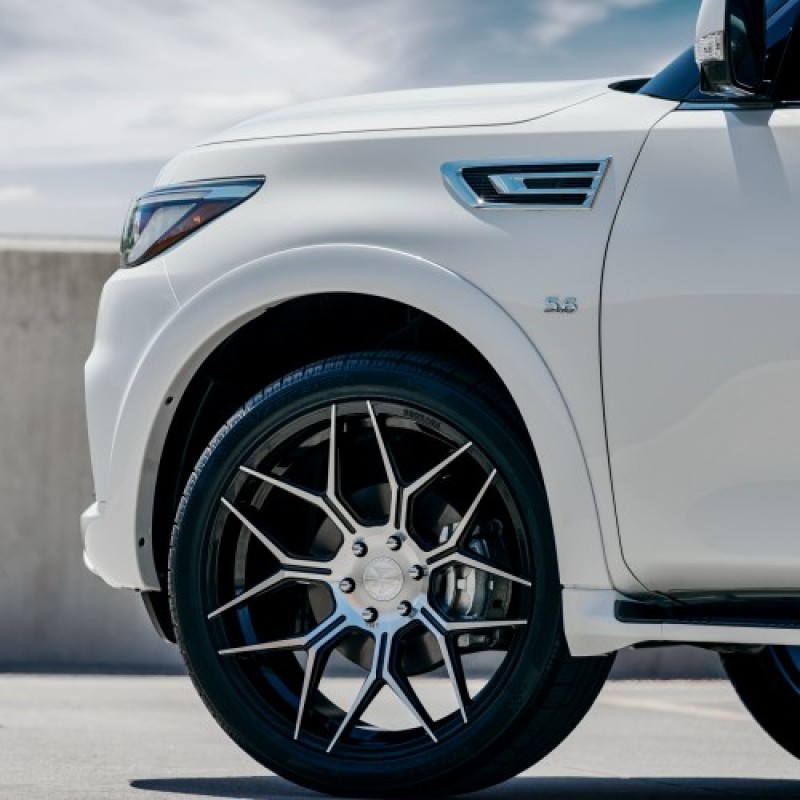 Ravoony Plus Gloss White Car Wrap QX80 Wrap