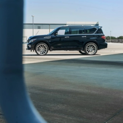 Ravoony Plus Glossy Metal Paint Black Car Wrap QX56 Wrap 02