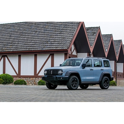 Ravoony Plus Rolls-Royce Gloss Dawn Light Blue Vinyl Car Wrap 02