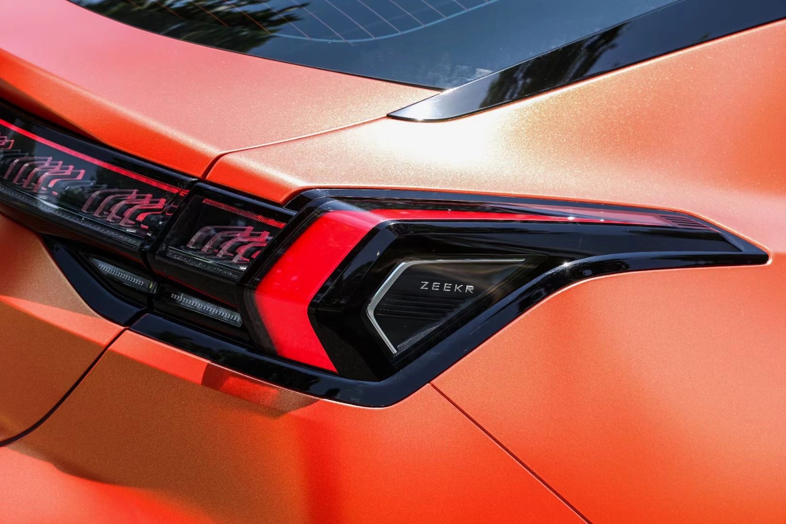 Ravoony Plus Matte Diamond Gold Orange Car Wrap