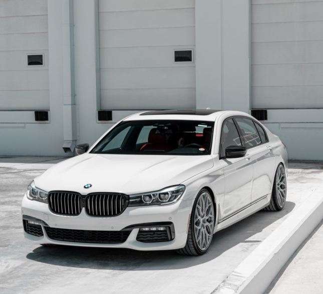 Ravoony Plus Gloss Crystal White Car Vinyl Wrap BMW 7 SERIES Wrap