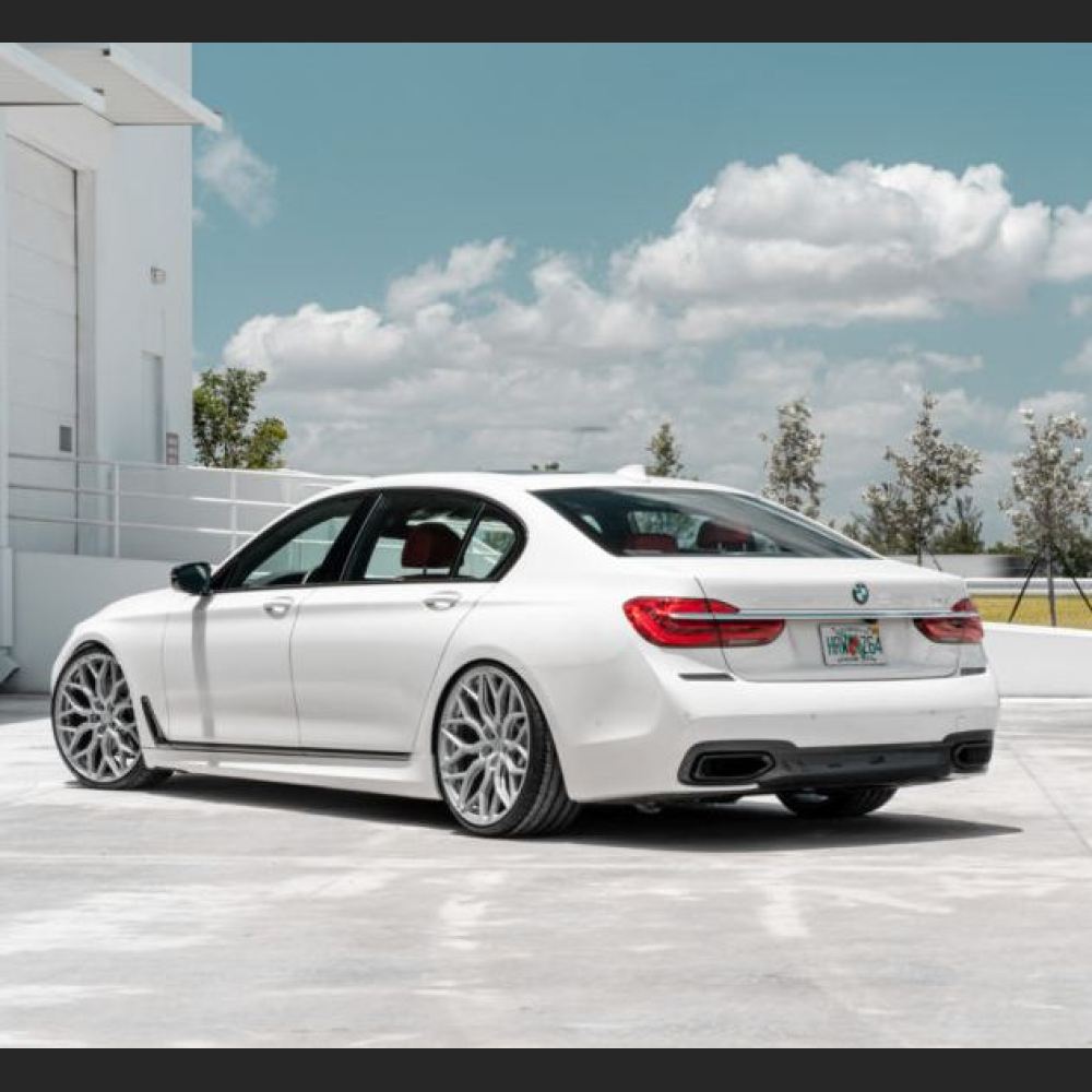 Ravoony Plus Gloss Crystal White Car Vinyl Wrap BMW 7 SERIES Wrap