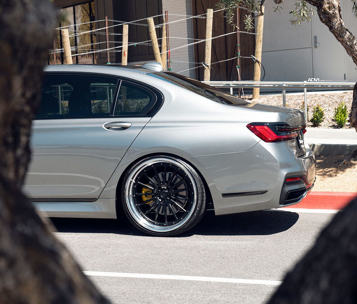 Ravoony Plus Matte Metallic Silver Glitter Car Wrap BMW G11 Wrap