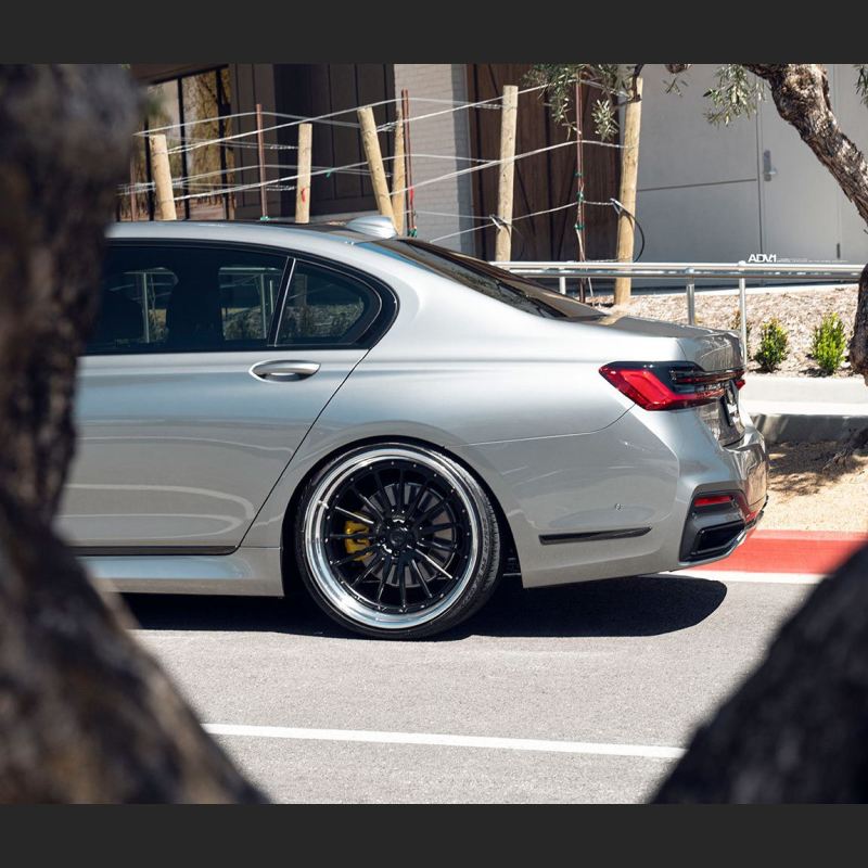 Ravoony Plus Matte Metallic Silver Glitter Car Wrap BMW G11 Wrap