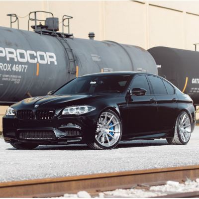Ravoony Plus Glossy Crystal Black Car Vinyl Wrap BMW M5 F10 wrap 02