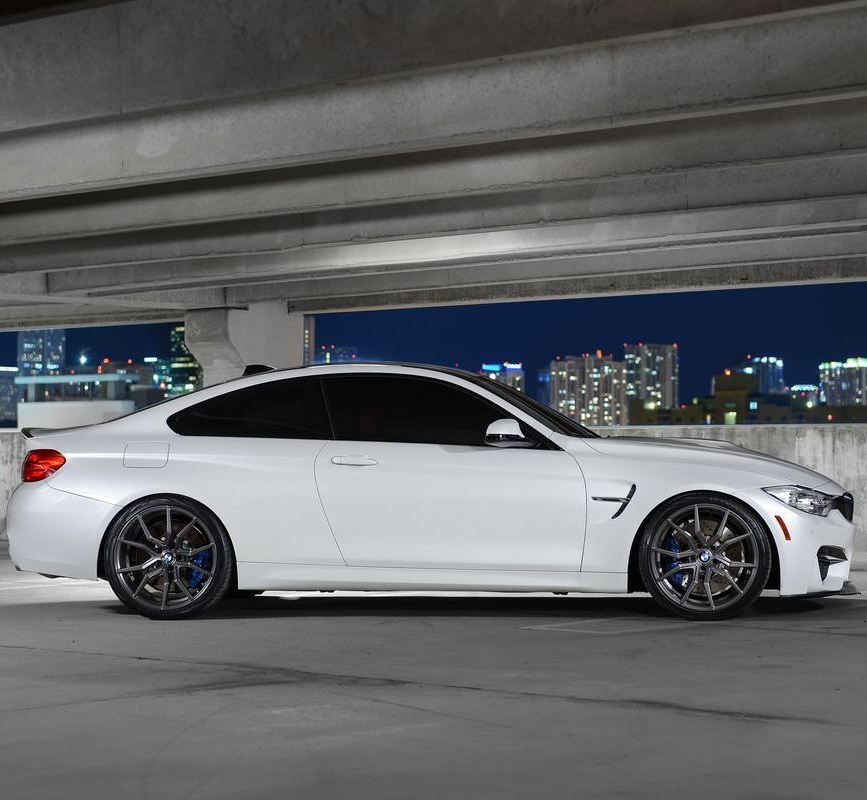 Ravoony Plus Satin White Car Wrap BMW M4 Wrap
