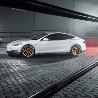  Ravoony Plus Bentley Gloss Ghost White Vinyl Car Wrap Tesla Model S Wrap 02