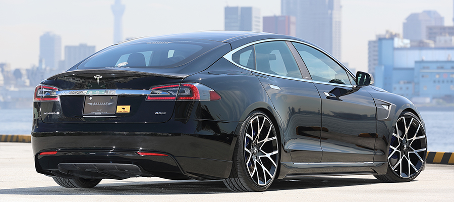 Ravoony Plus PET Glossy Crystal Black Car Vinyl Wrap Tesla Model S Wrap