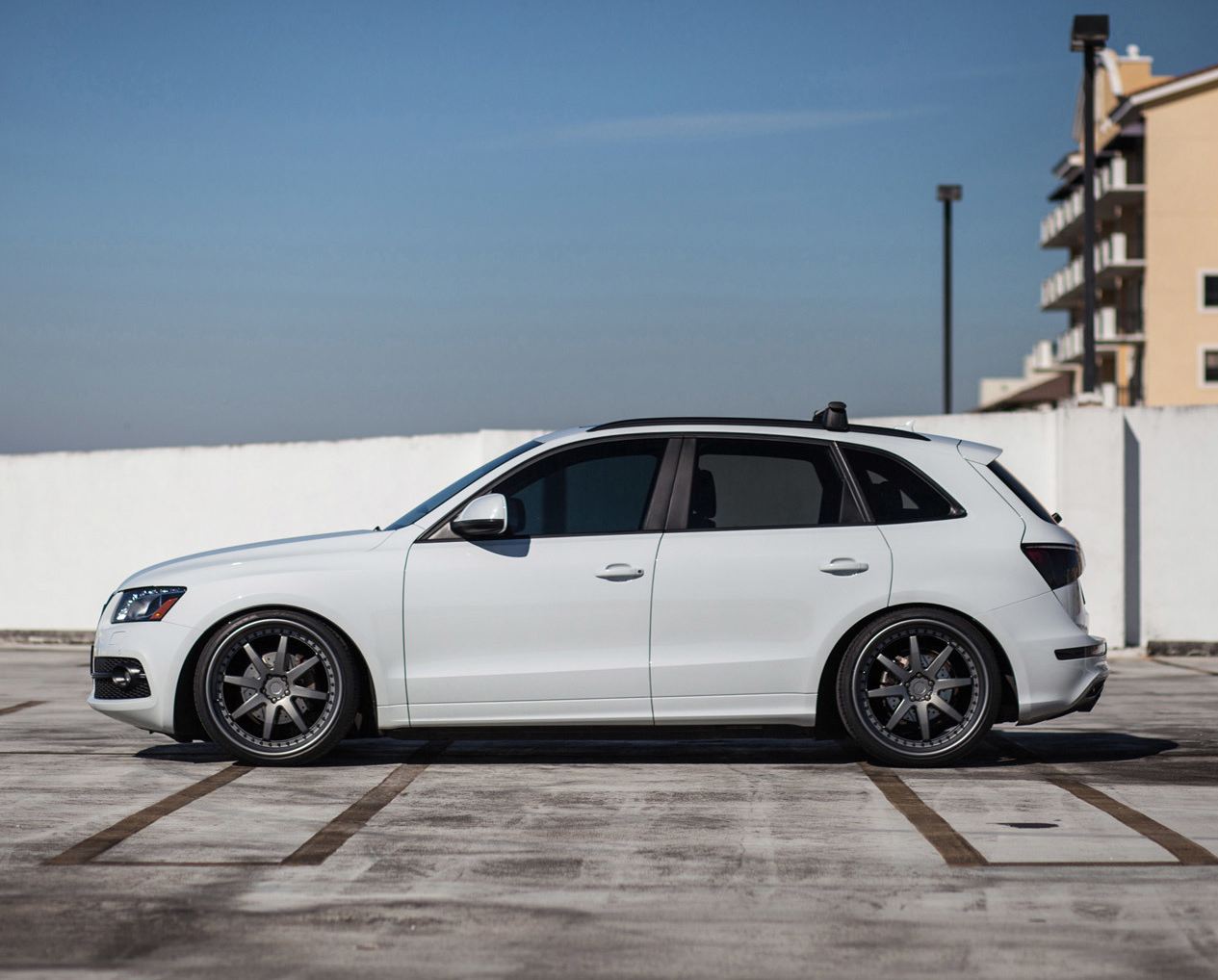 Audi Q5 Wrap, Best Ravoony Gloss Crystal White Car Vinyl Wrap Audi Q5