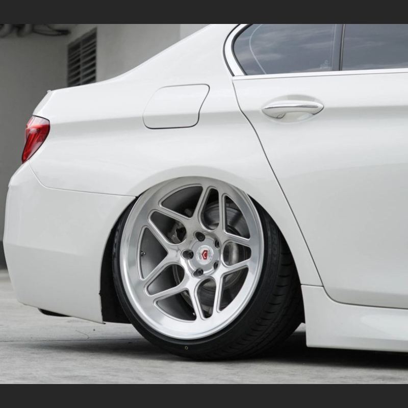 Ravoony Plus Gloss Crystal White Car Vinyl Wrap BMW 5 Series Wrap