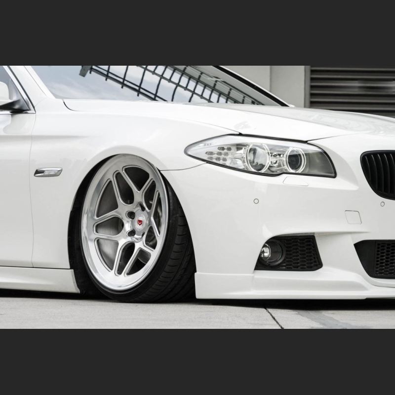 Ravoony Plus Gloss Crystal White Car Vinyl Wrap BMW 5 Series Wrap