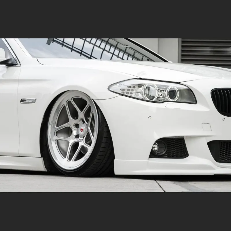 Ravoony Plus Gloss Crystal White Car Vinyl Wrap BMW 5 Series Wrap