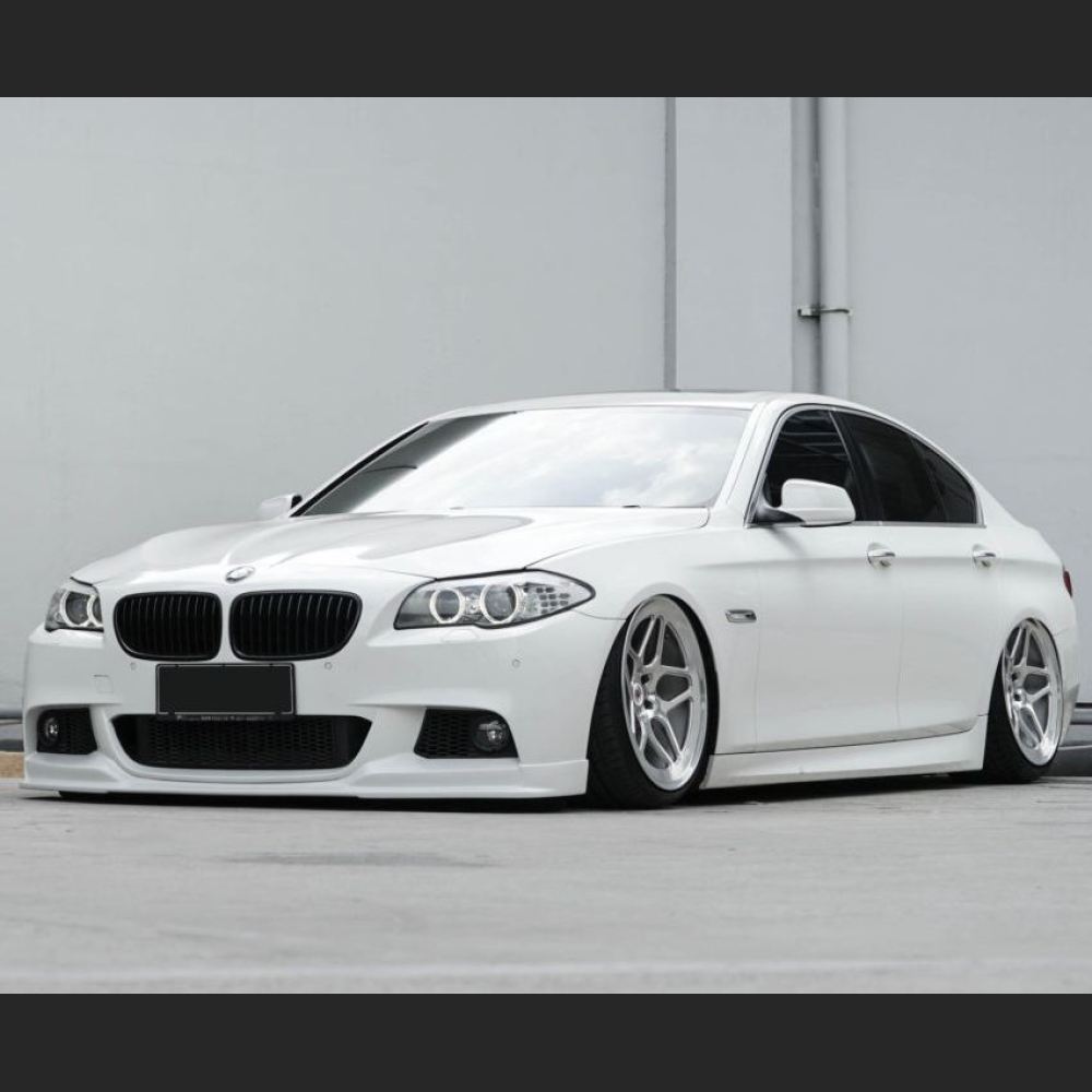 Ravoony Plus Gloss Crystal White Car Vinyl Wrap BMW 5 Series Wrap