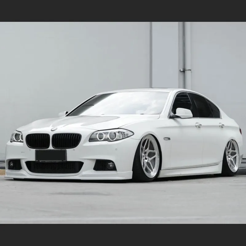 Ravoony Plus Gloss Crystal White Car Vinyl Wrap BMW 5 Series Wrap