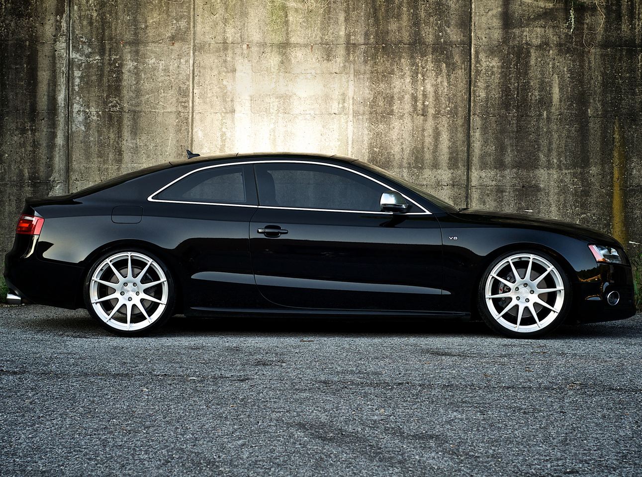 Ravoony Plus Gloss Black Car Wrap Audi S5 Wrap