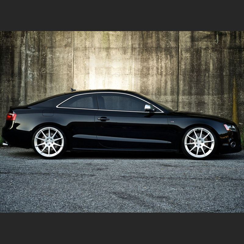 Ravoony Plus Gloss Black Car Wrap Audi S5 Wrap