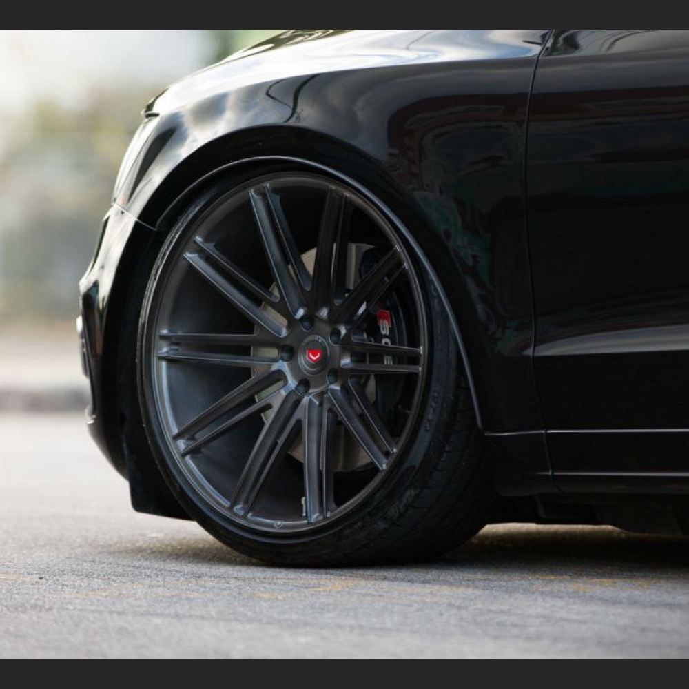 Ravoony Plus Gloss Black Car Wrap Audi SQ5 Wrap