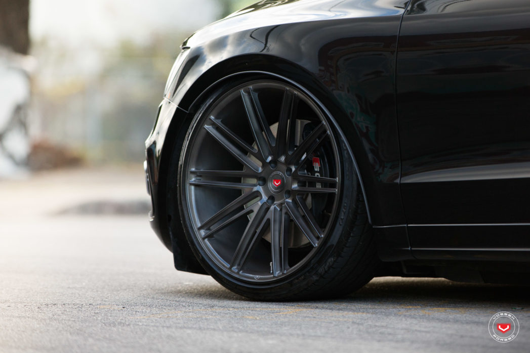 Ravoony Plus Gloss Black Car Wrap Audi SQ5 Wrap