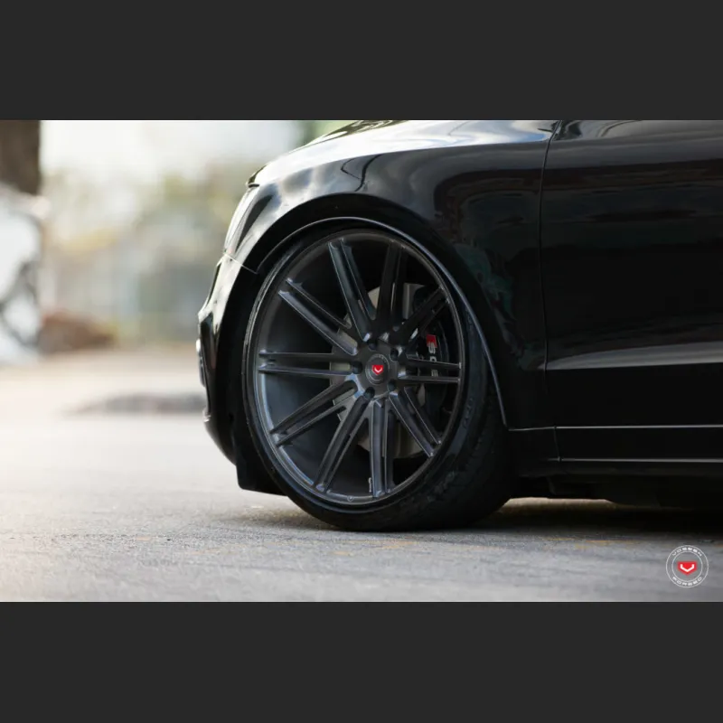 Ravoony Plus Gloss Black Car Wrap Audi SQ5 Wrap