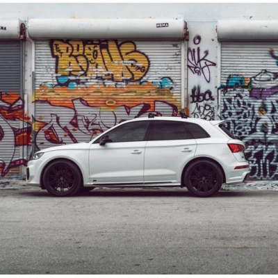 Ravoony Plus Gloss Crystal White Car Vinyl Wrap Audi SQ5 Wrap 02