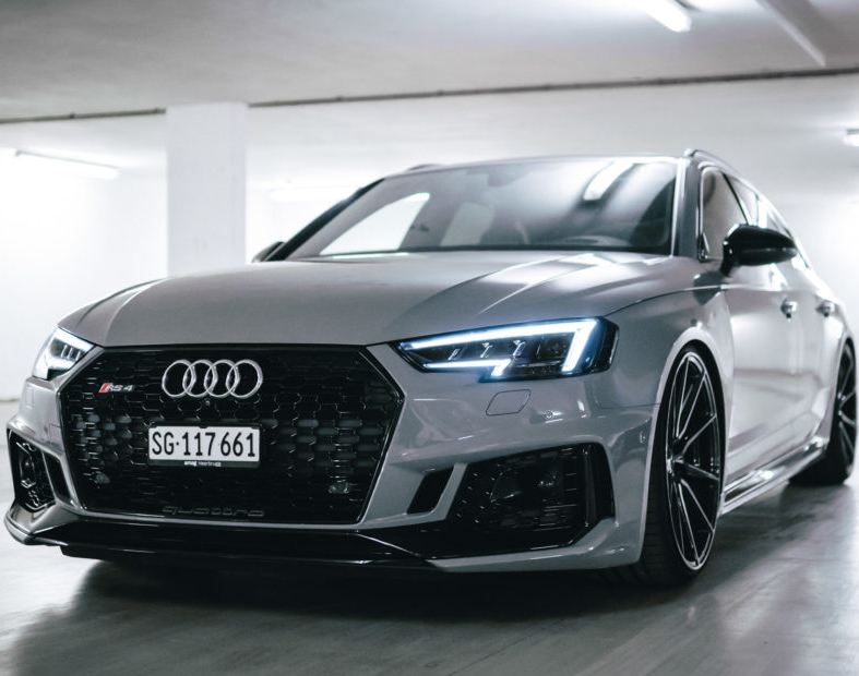 Ravoony Plus PET BMW Brooklyn Grey Vinyl Wrap Audi RS4 Wrap