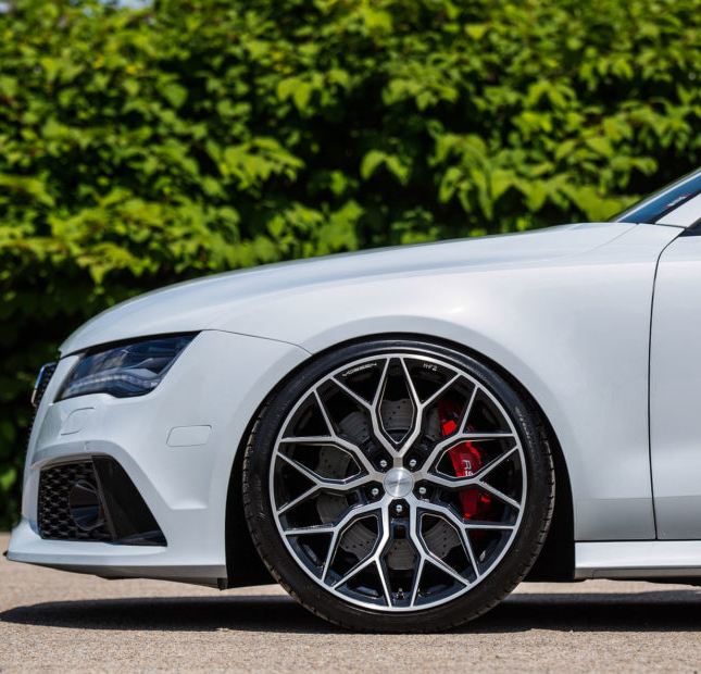 Ravoony Plus PET Gloss White Car Wrap Audi RS7 Wrap