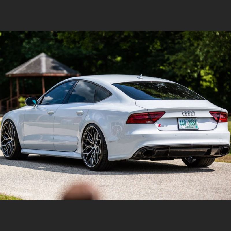 Ravoony Plus Gloss White Car Wrap Audi RS7 Wrap