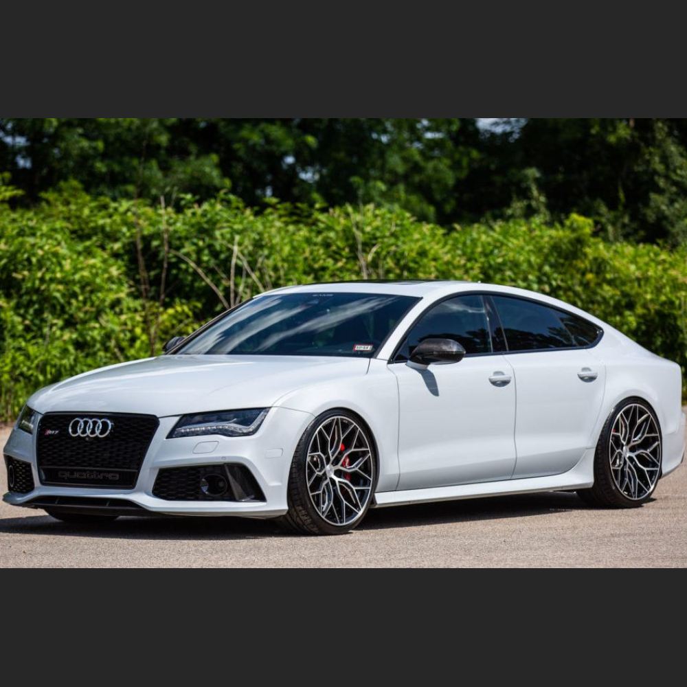Ravoony Plus Gloss White Car Wrap Audi RS7 Wrap