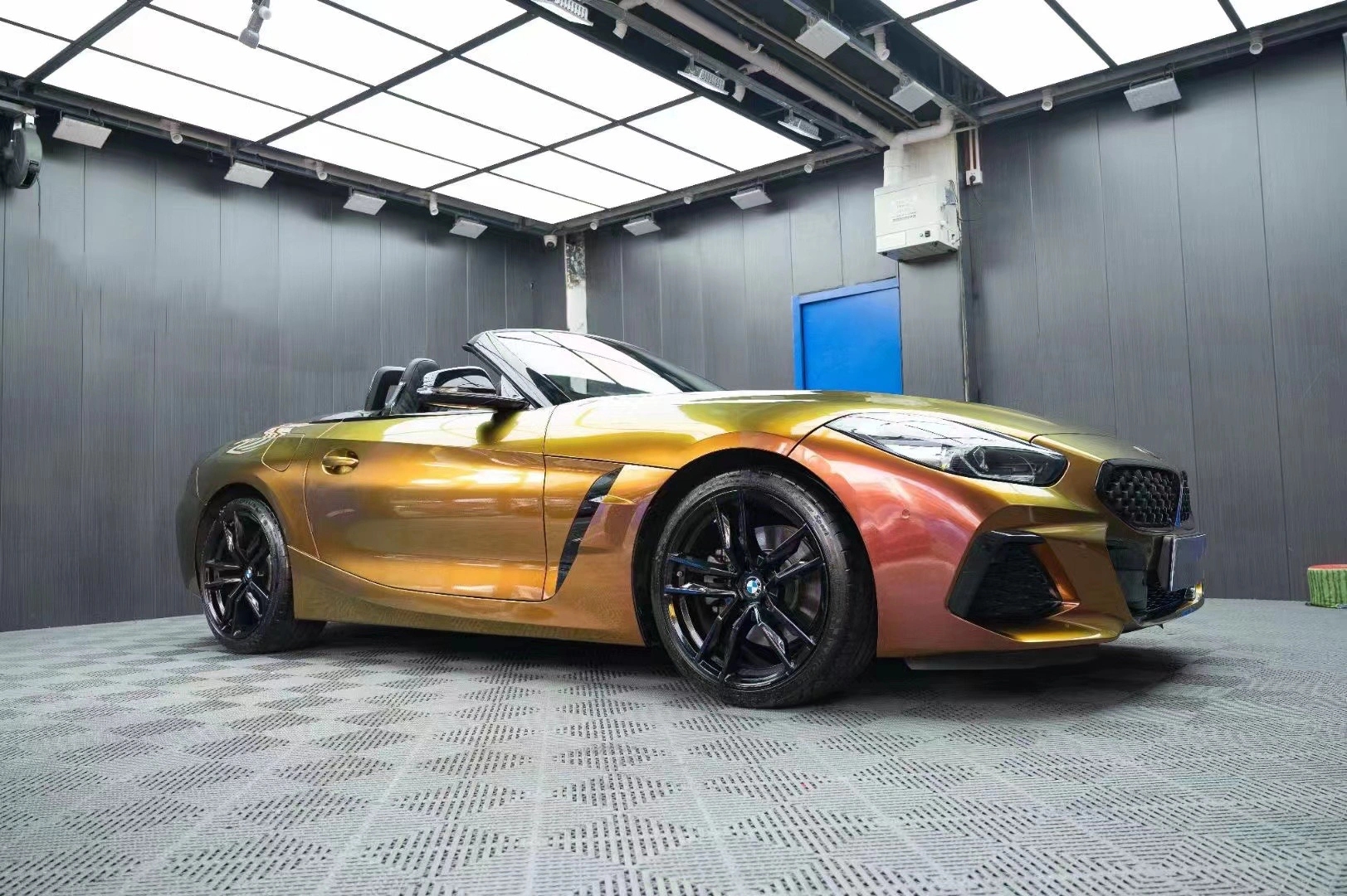 Ravoony Plus Glossy Madeira Red Wrap