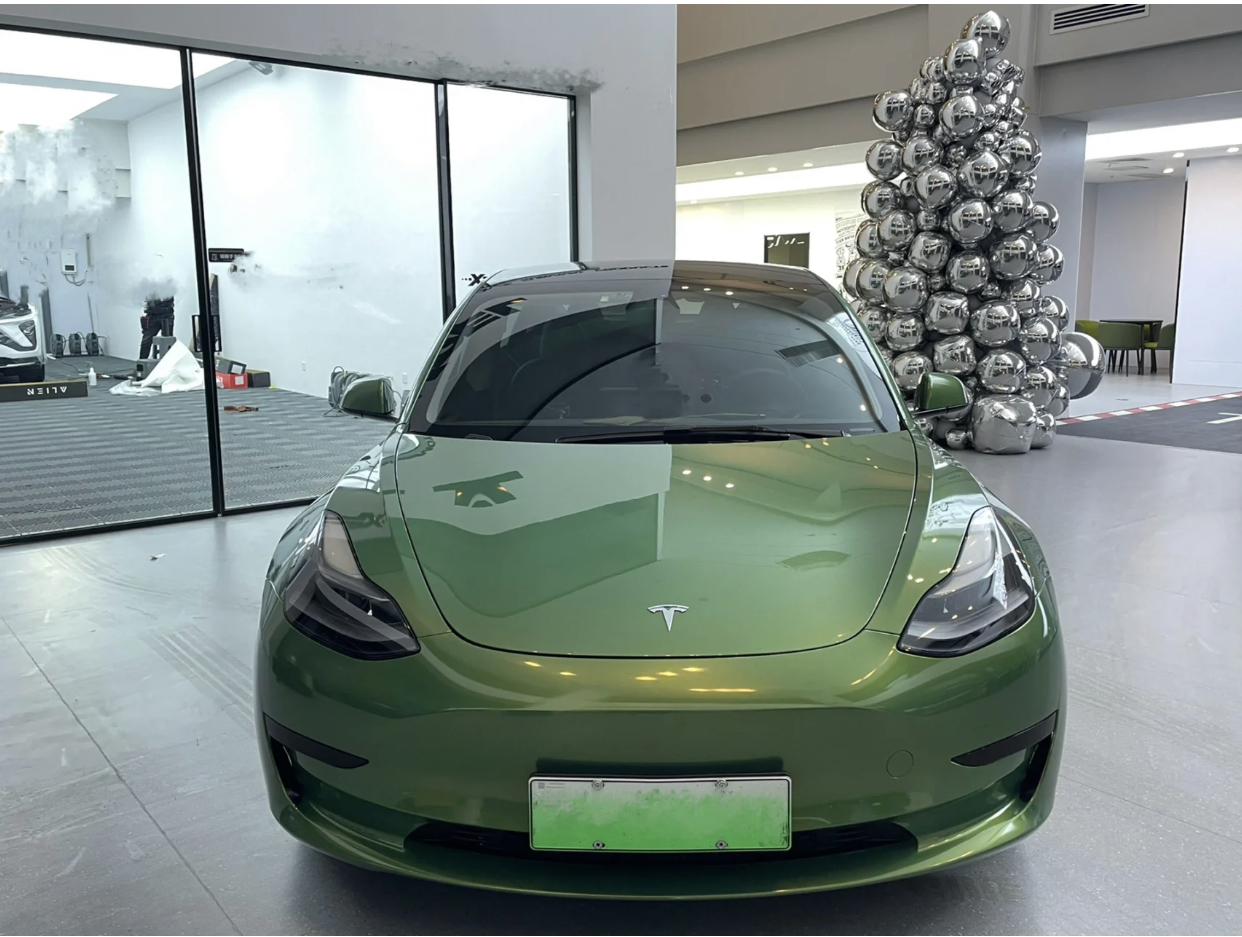  Ravoony Plus Gloss Aston Martin Iridescent Emerald Green Car Wrap Tesla Model Y Wrap