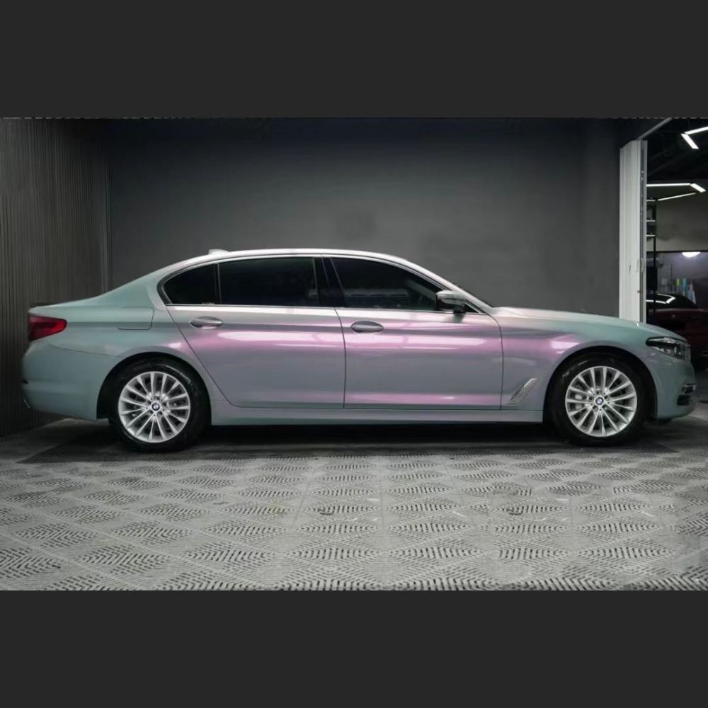 Ravoony Plus Twin Candy Grey Red Color Fliper Car Wrap BMW 5 Series Wrap BMW 530Le