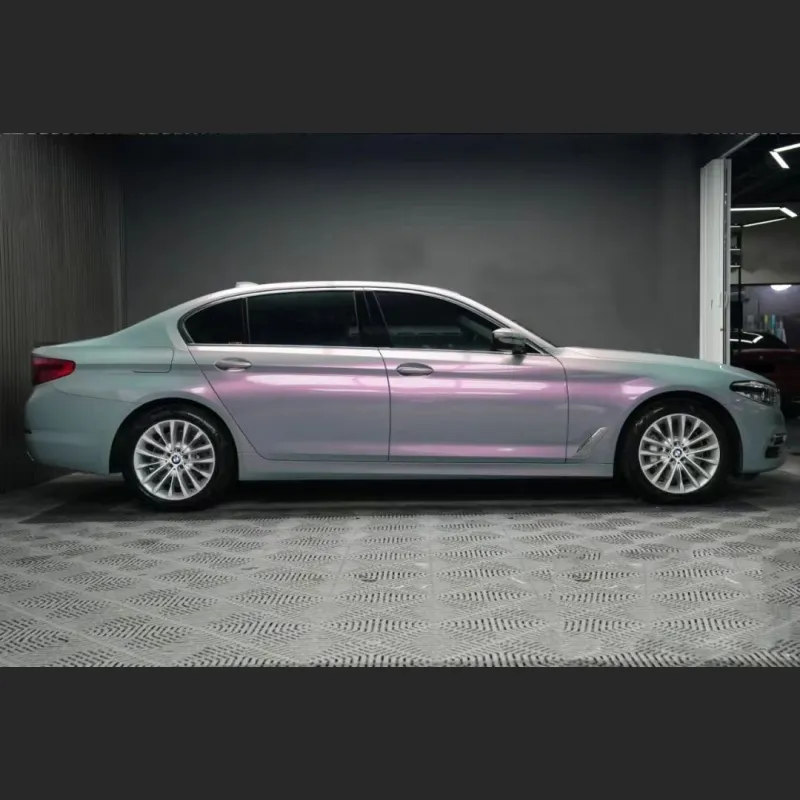 Ravoony Plus Twin Candy Grey Red Color Fliper Car Wrap BMW 5 Series Wrap BMW 530Le