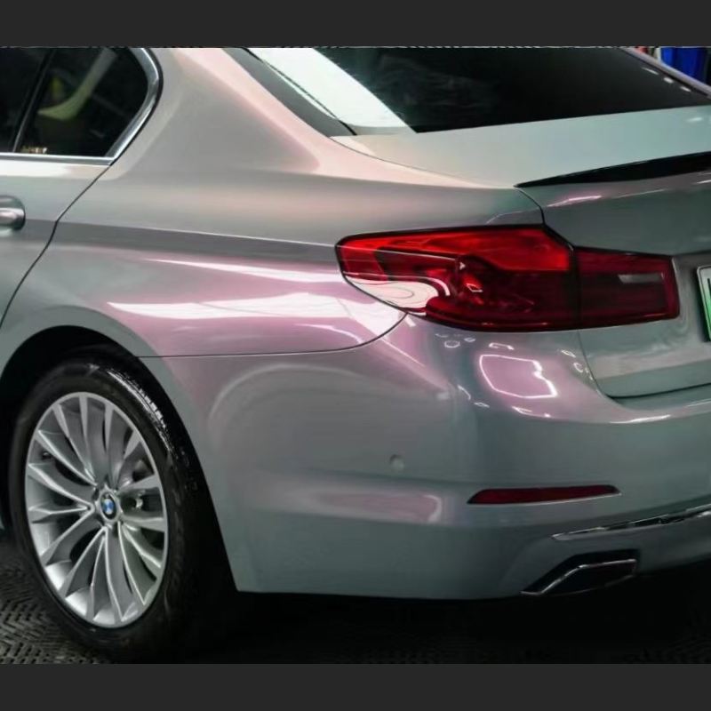 Ravoony Plus Twin Candy Grey Red Color Fliper Car Wrap BMW 5 Series Wrap BMW 530Le