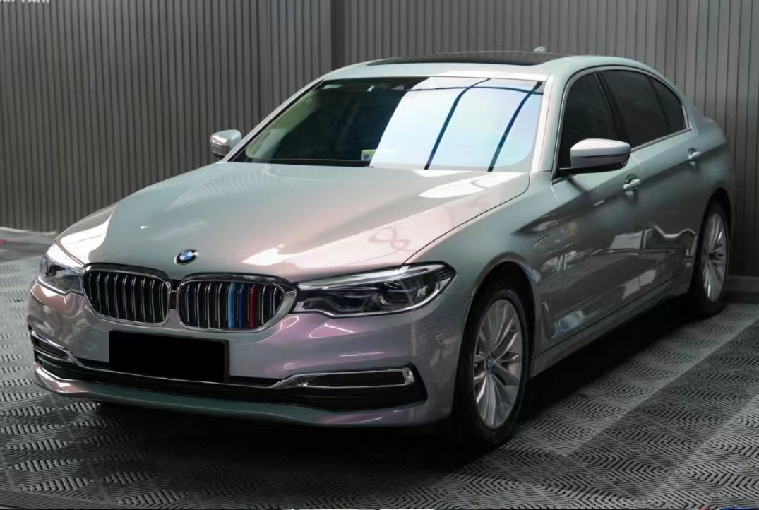 Ravoony Plus Twin Candy Grey Red Color Fliper Car Wrap BMW 5 Series Wrap BMW 530Le