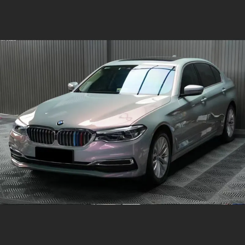 Ravoony Plus Twin Candy Grey Red Color Fliper Car Wrap BMW 5 Series Wrap BMW 530Le