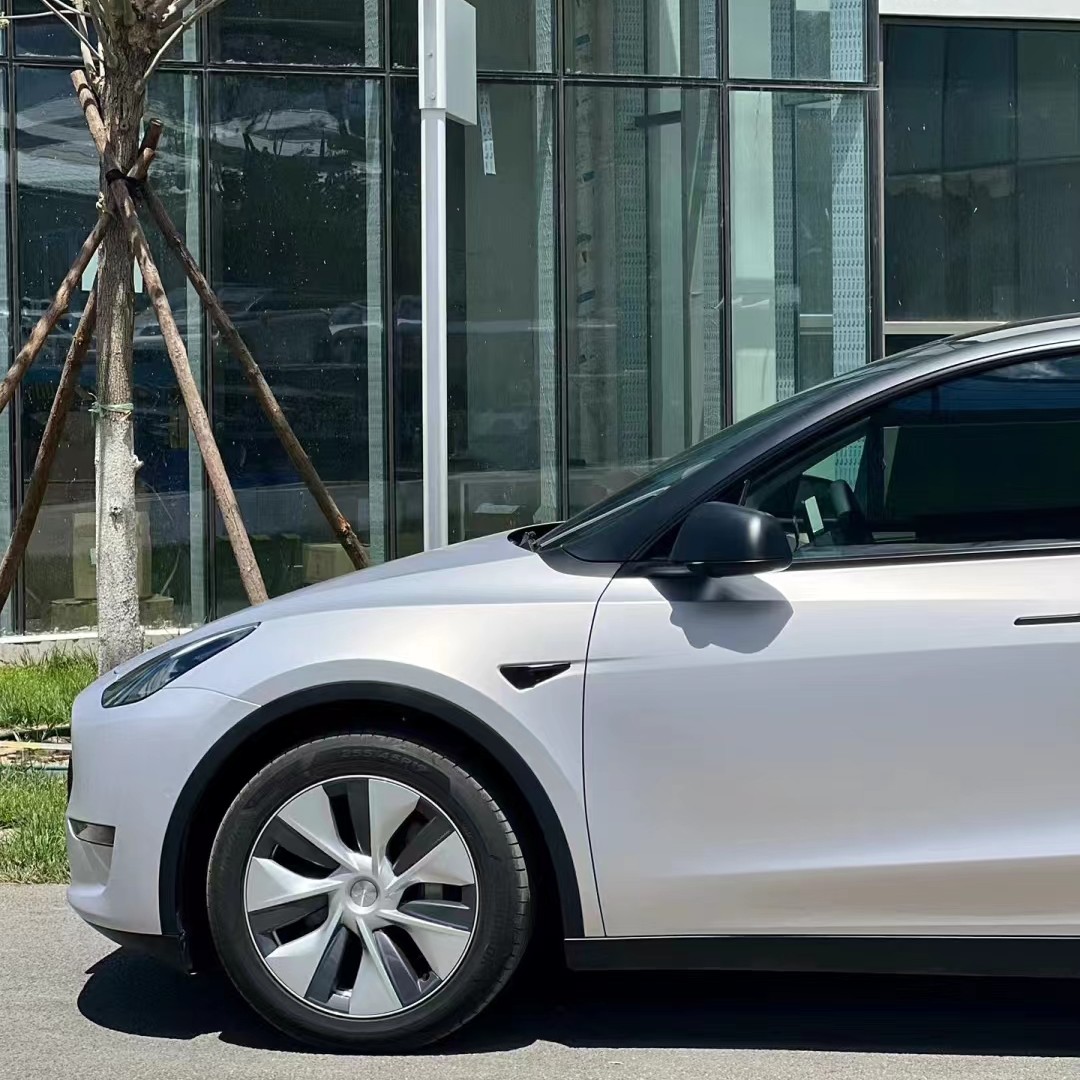 Ravoony Plus Ultimate Flat Silver Car Vinyl Wrap Tesla Model Y Wrap