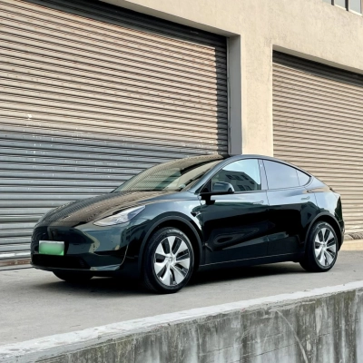  Ravoony Plus Pearlized Emerald Green Car Vinyl Wrap Tesla Model 3 Wrap 02