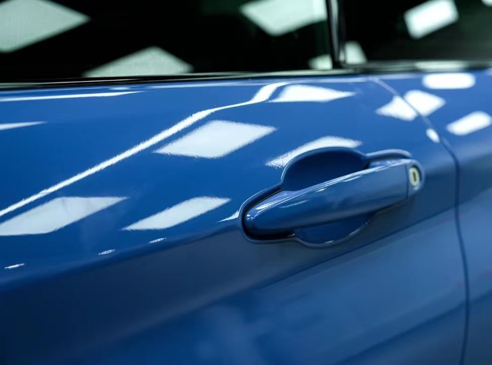 Ravoony Plus Gloss Abudhabi Blue Car Vinyl Wrap BMW M4 Wrap