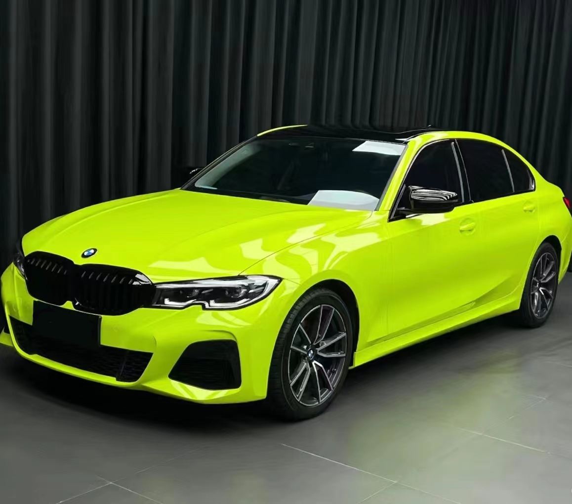 Ravoony Plus Gloss Apple Green Car Wrap BMW 3 Series Wrap