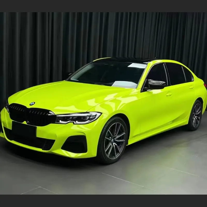Ravoony Plus Gloss Apple Green Car Wrap BMW 3 Series Wrap