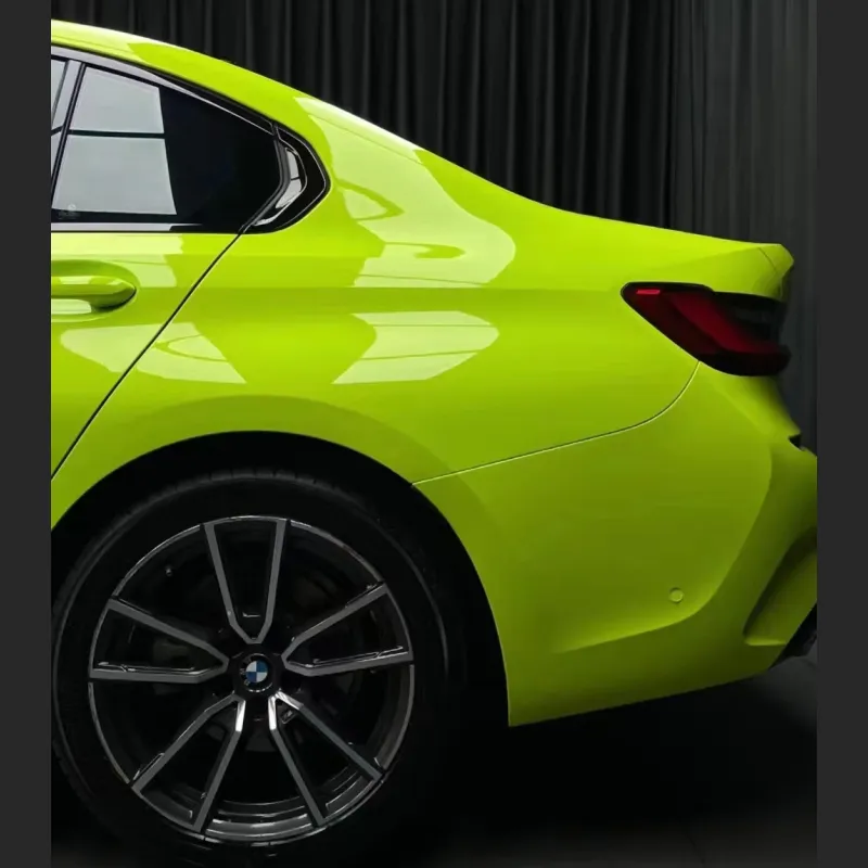Ravoony Plus Gloss Apple Green Car Wrap BMW 3 Series Wrap