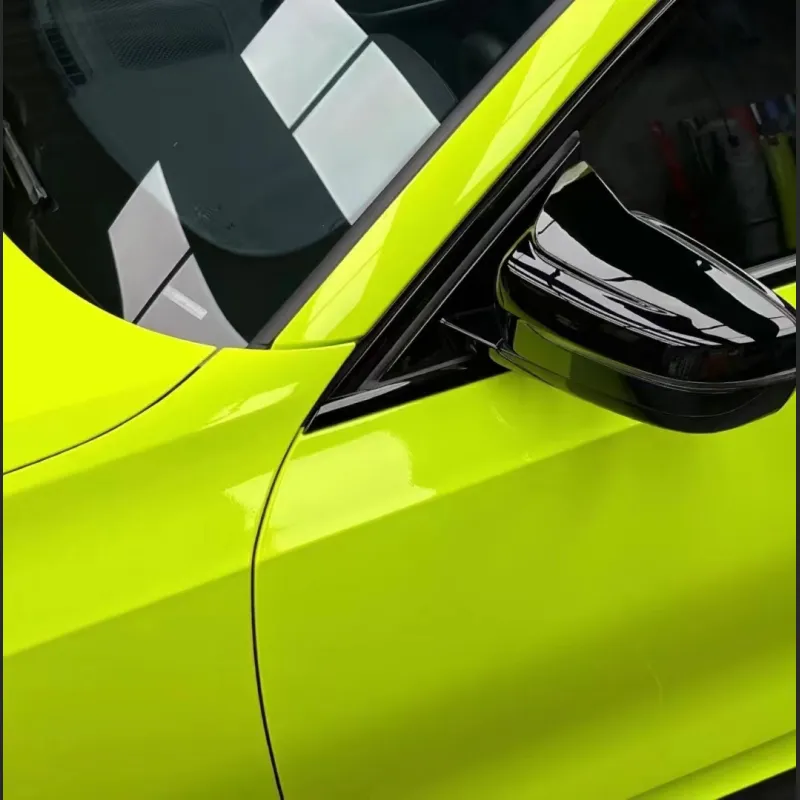 Ravoony Plus Gloss Apple Green Car Wrap BMW 3 Series Wrap