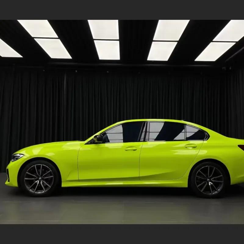 Ravoony Plus Gloss Apple Green Car Wrap BMW 3 Series Wrap