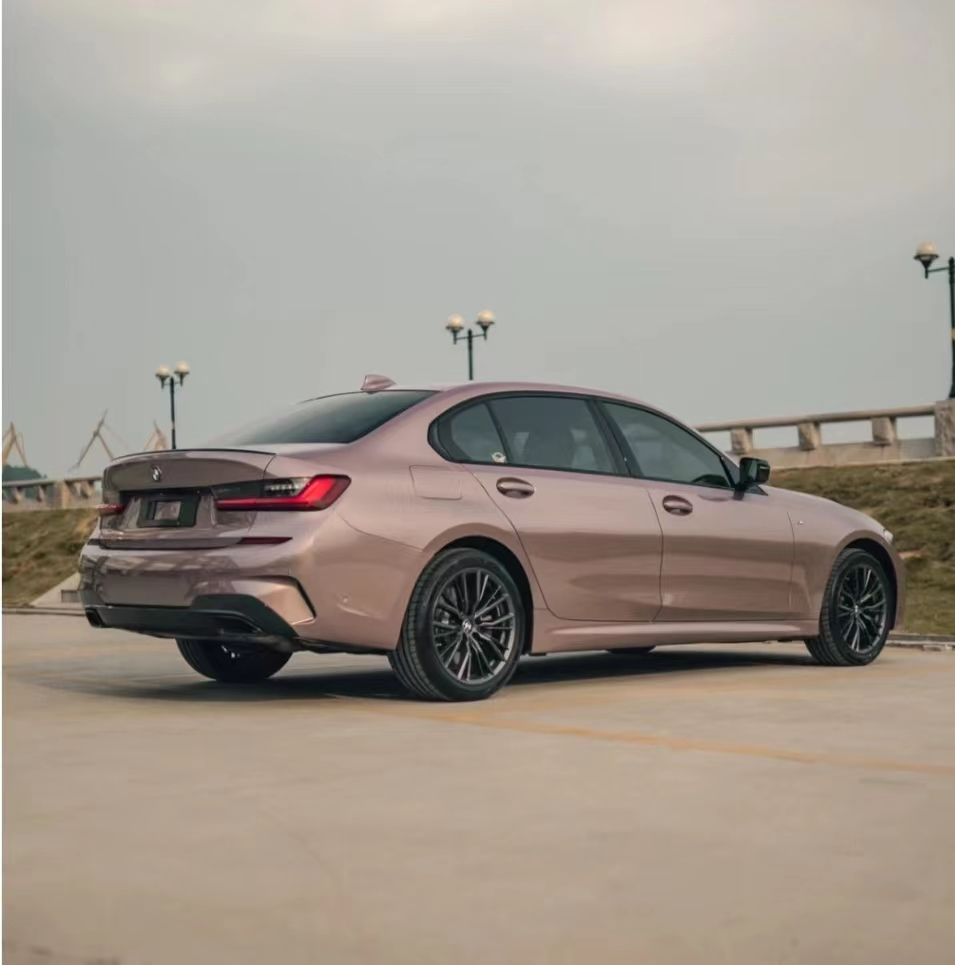 Ravoony Plus Glossy Frozen Berry Wrap BMW 3 Series Wrap 