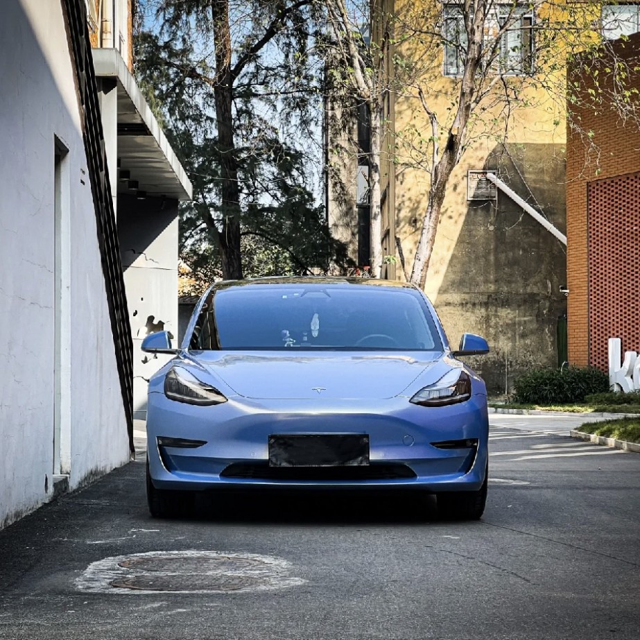 Ravoony Plus Abudhabi Blue Car Vinyl Wrap Tesla Model 3 Wrap