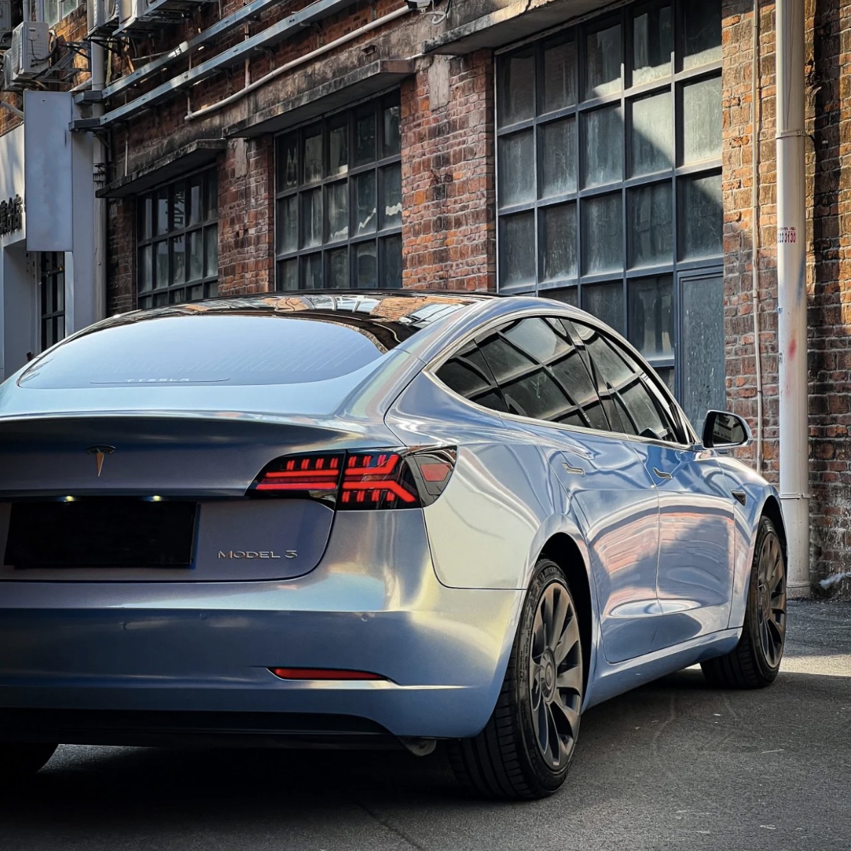 Ravoony Plus Abudhabi Blue Car Vinyl Wrap Tesla Model 3 Wrap